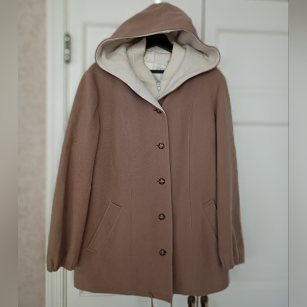 Elegant Tan Hooded Trench Coat 100% Wool Coat Pit To Pit 23".No Size Tag - Picture 4 of 14